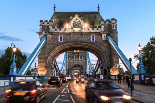 tower bridge speed limits